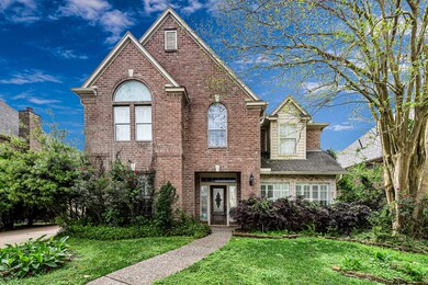 2926 Deer Creek Dr in the quiet neighborhood of Su