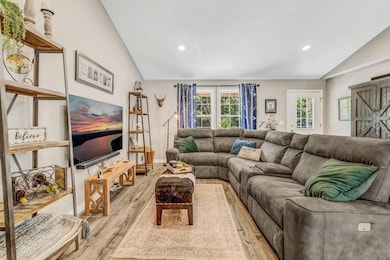 32-web-or-mls-75-stone-brooke-dr