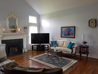 23534 Kirby Dr, Flat Rock, MI 48134 - photo 3