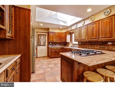 40 Dunbar Dr, Princeton Junction, NJ 08550 - photo 5