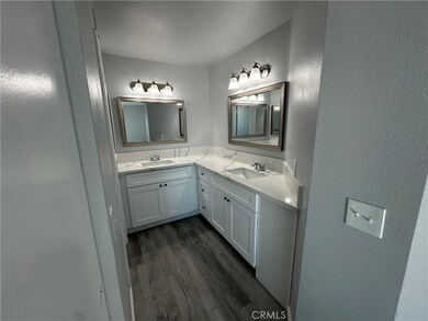 2010 Date Tree Rd, Colton, CA 92324 - photo 7