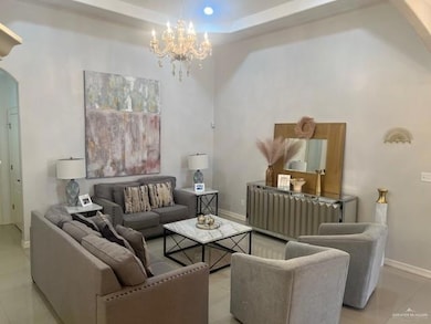 Living room w high ceilings