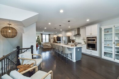 905 Coletta Cir, Naperville, IL 60563 - photo 3