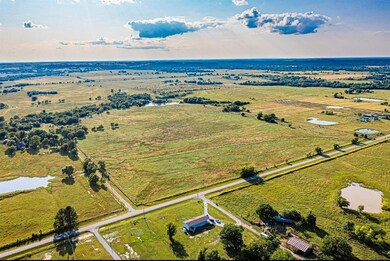 22573 Wilson Rd, Okmulgee, OK 74447 - photo 3