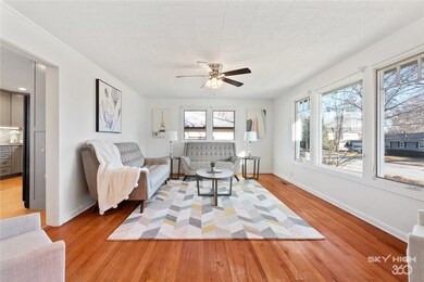 329 Crestview Dr, Bentonville, AR 72712 - photo 3