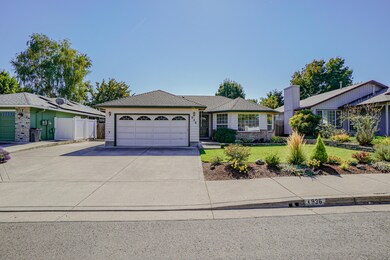936 Juanita more front