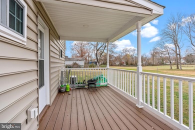 2623 Ave unit E, Levittown, PA 19056 - photo 3