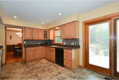 402 Kickapoo Ave, Batavia, IL 60510 - photo 4