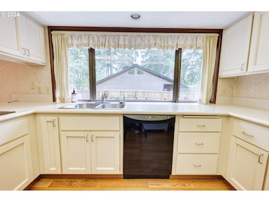 9660 SW 135th Ave, Beaverton, OR 97008 - photo 4