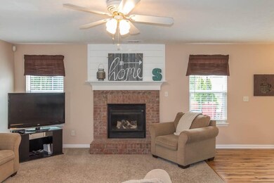 266 Woodfield Dr, Franklin, IN 46131 - photo 6