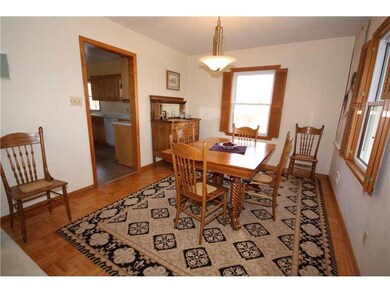 2524 Sycamore St, Columbus, IN 47201 - photo 5