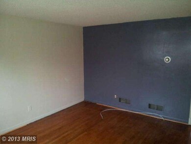 7504 Hillsway Ave, Parkville, MD 21234 - photo 5