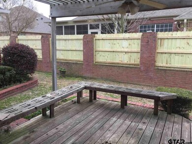 702 702 Shiloh Ridge St, Tyler, TX 75703 - photo 2