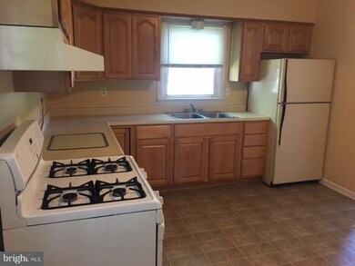 108 Thompson Ave, Queenstown, MD 21658 - photo 2