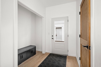 14 W Linden St, Duluth, MN 55811 - photo 2