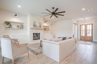 1073 Alex Dr, Springtown, TX 76082 - photo 7