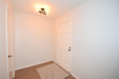 14357 Lost Meadow Ln, Houston, TX 77079 - photo 4