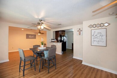 7627 Greendowns St, Houston, TX 77087 - photo 6