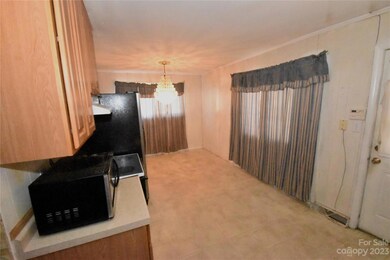 2612 Abelwood Rd, Charlotte, NC 28216 - photo 7