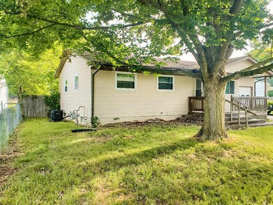 5572 Newport Ct, Columbus, OH 43232 - photo 2