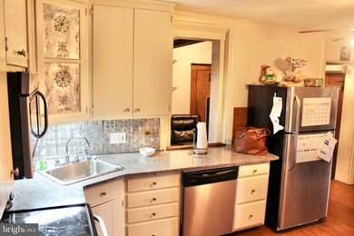 838 N Reading Ave, Boyertown, PA 19512 - photo 4