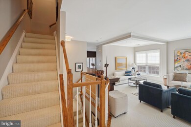 1601 Hunting Creek Dr unit B, Alexandria, VA 22314 - photo 5