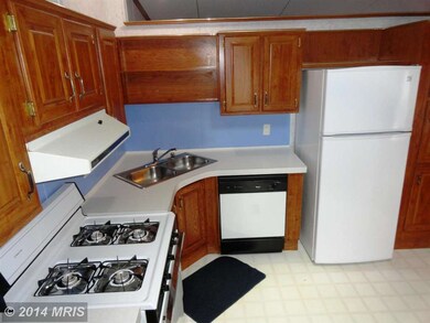 58 Edward Ln, Lothian, MD 20711 - photo 2