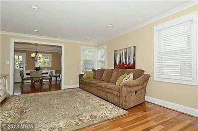 2208 Boxwood Dr, Falls Church, VA 22043 - photo 7