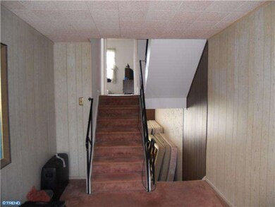 834 Andover Rd, Lansdale, PA 19446 - photo 3