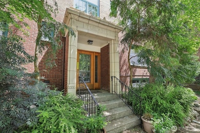 408 Bellevue Ave E unit 206, Seattle, WA 98102 - photo 3