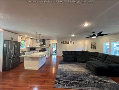 202 Brent Cir, Ripley, WV 25271 - photo 6