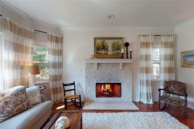 236 Peachtree St, Saint Simons Island, GA 31522 - photo 2