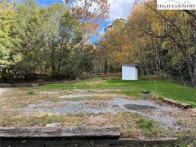 394 Niley Cook Rd, Blowing Rock, NC 28605 - photo 4