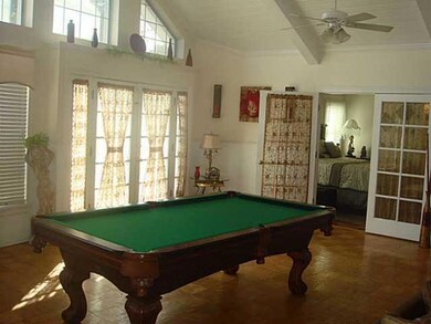 2526 Frankfort Ave, El Paso, TX 79930 - photo 3