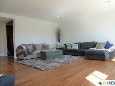 8869 Bigham Rd, Troy, TX 76579 - photo 3