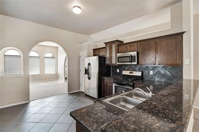 833 Desert Silver Dr, Horizon City, TX 79928 - photo 7