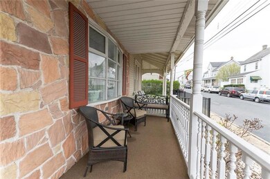 3202 S 2nd St, Whitehall, PA 18052 - photo 3