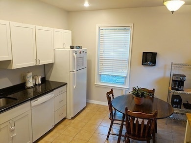 25 Andrew St unit 5, Salem, MA 01970 - photo 5