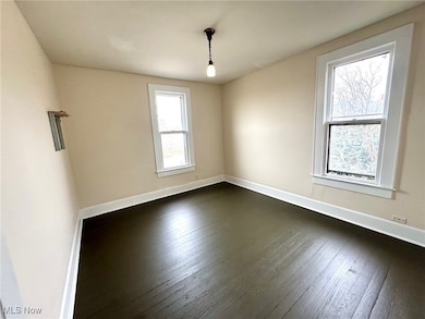 736 Elberon Ave, Zanesville, OH 43701 - photo 7