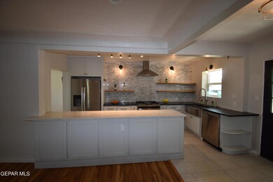 2532 Altura Ave, El Paso, TX 79930 - photo 7