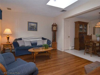 30 Sunrise Dr, Providence, RI 02908 - photo 3