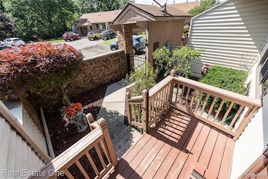 25104 Hamilton Ct unit 4, South Lyon, MI 48178 - photo 3