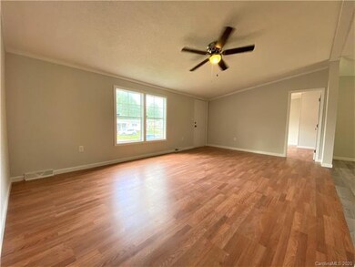 436 Charles St, Statesville, NC 28677 - photo 3
