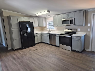 221 Hanover Dr, Byron, GA 31008 - photo 4