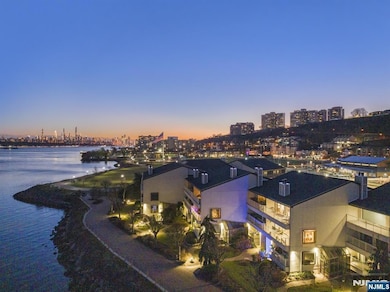 1225 River Rd unit 11D, Edgewater, NJ 07020 - photo 2