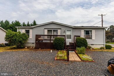 101 Raines St, Moorefield, WV 26836 - photo 2