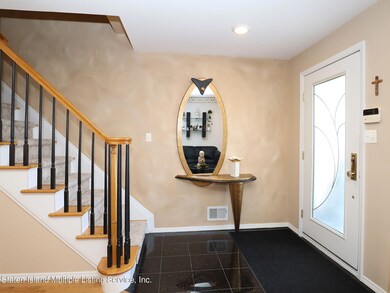 40 Mandy Ct, Staten Island, NY 10309 - photo 2