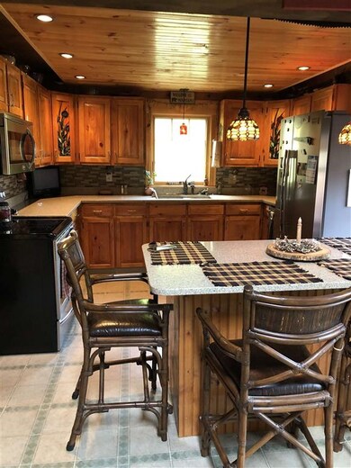 318 Old Swanzey Rd, Chesterfield, NH 03462 - photo 2