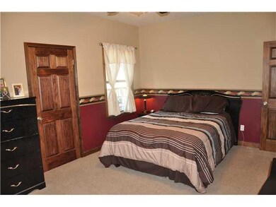 1630 N Nieman Dr, Greensburg, IN 47240 - photo 6