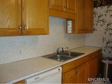 Kitchen Oak Cabinets